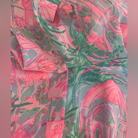 Lilly Pulitzer Maryellen Off-The-Shoulder Top
SZ M Bali Blue Spotted on Worth - Picture 10 of 13